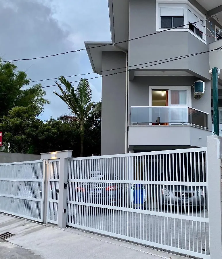Apartamento Completo Proximo A Praia - Residencial Vieira Florianopolis 0*,